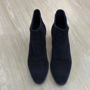 Tod’s Black Suede Ankle Boots